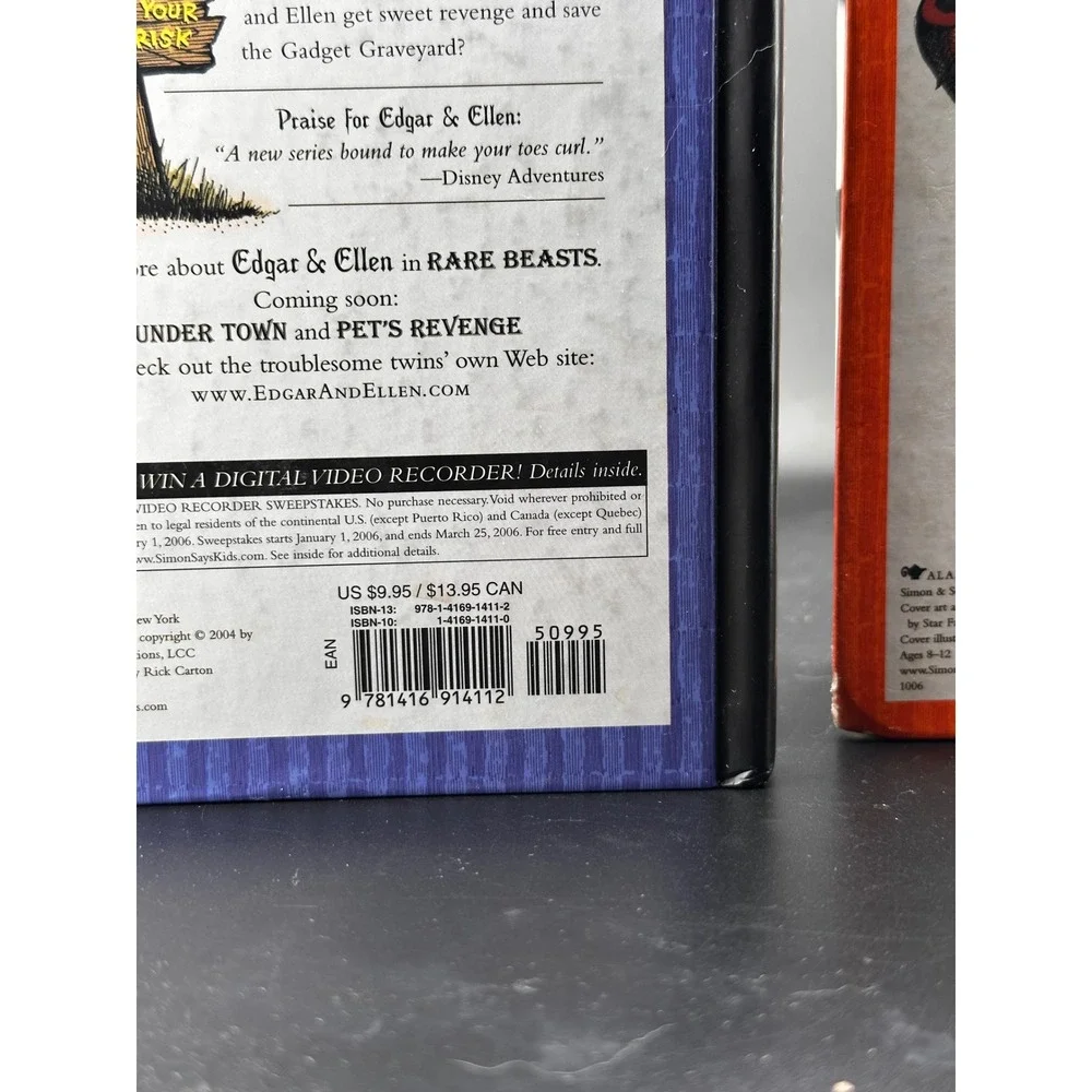 Edgar and Ellen Books Lot of 2 High Wire 1st‎ Edition The Tourist Trap Og en